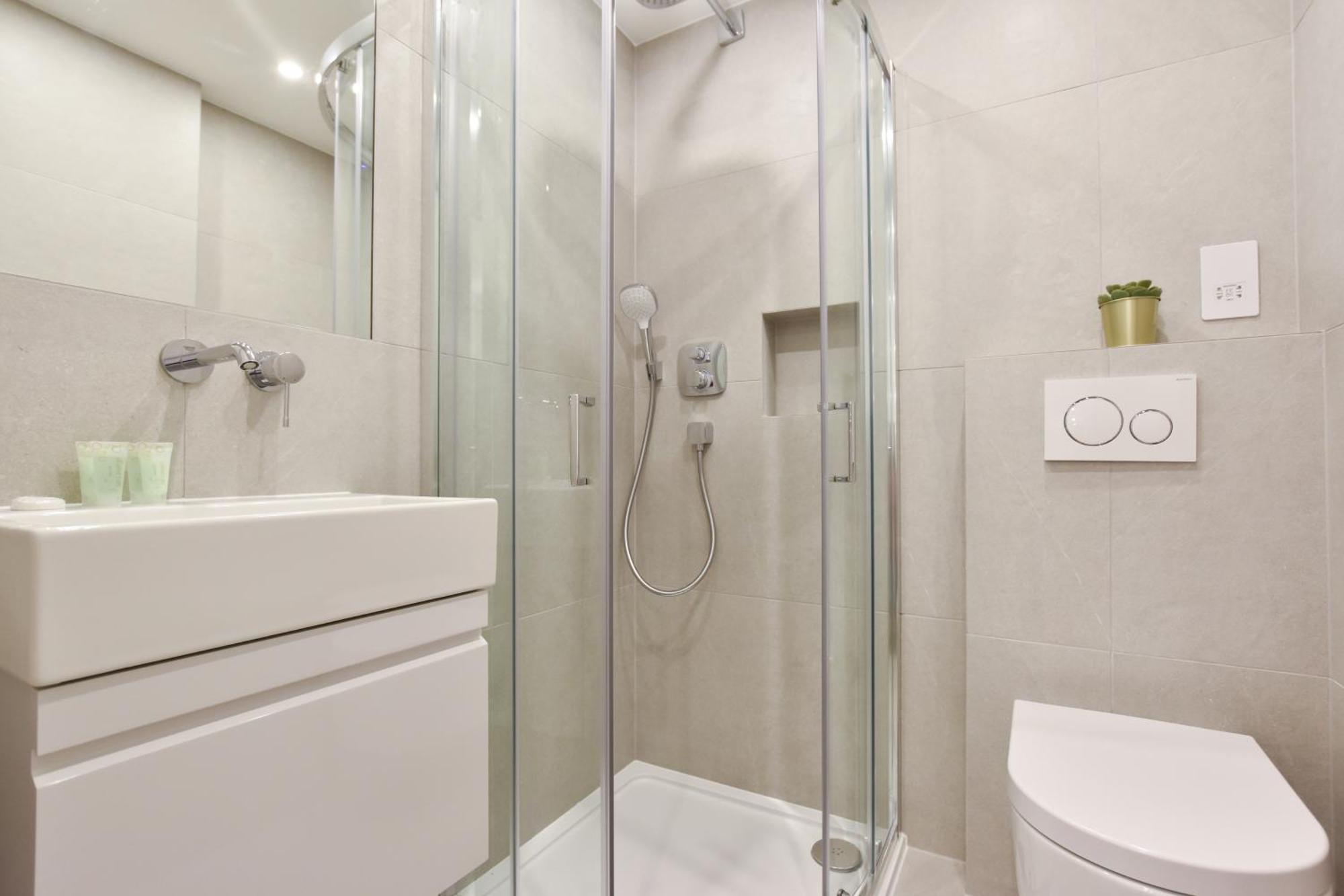 Earls Court East Serviced Apartments By Stayprime Londýn Exteriér fotografie